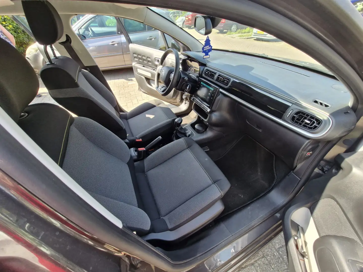 Citroen C3 C3  Pure Tech Feel 5deurs Grijs - 2