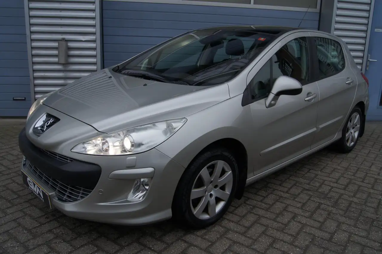 Peugeot 308 1.6 THP Automaat Clima Cruise Xenon Trekhaak — photo 1 of 17