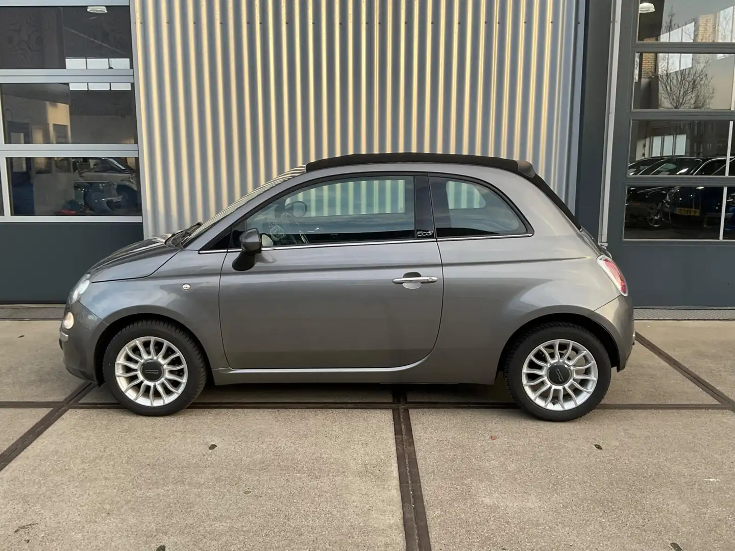 Fiat 500C 0.9 TwinAir Lounge automaat Grau - 2