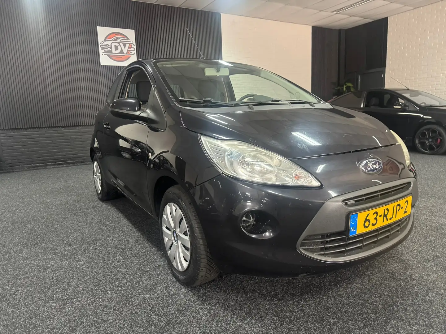 Ford Ka/Ka+ 1.2 Comfort start/stop, AIRCO, MOOIE AUTO Schwarz - 2