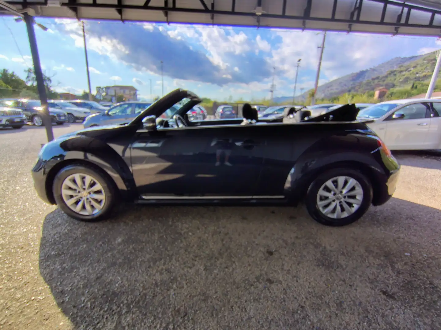 Volkswagen Maggiolino Maggiolino Cabrio 1.2 tsi Design 105cv Nero - 2