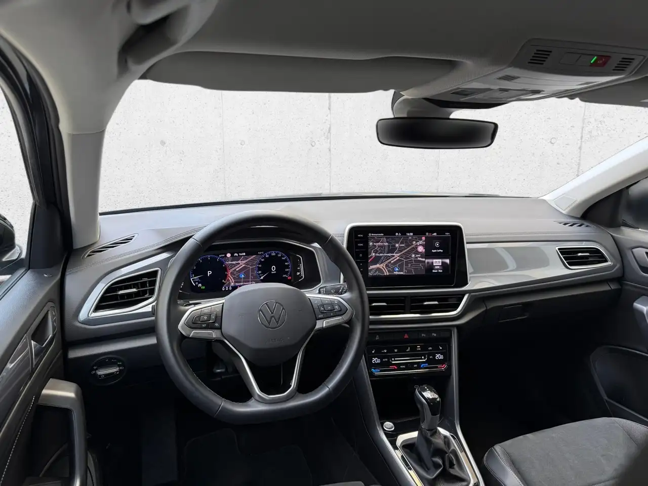 Volkswagen T-Roc Style AHK Carplay DAB Lane Assist Rear View Navi 19