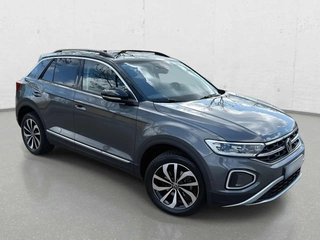 Volkswagen T-Roc Style AHK Carplay DAB Lane Assist Rear View Navi 4