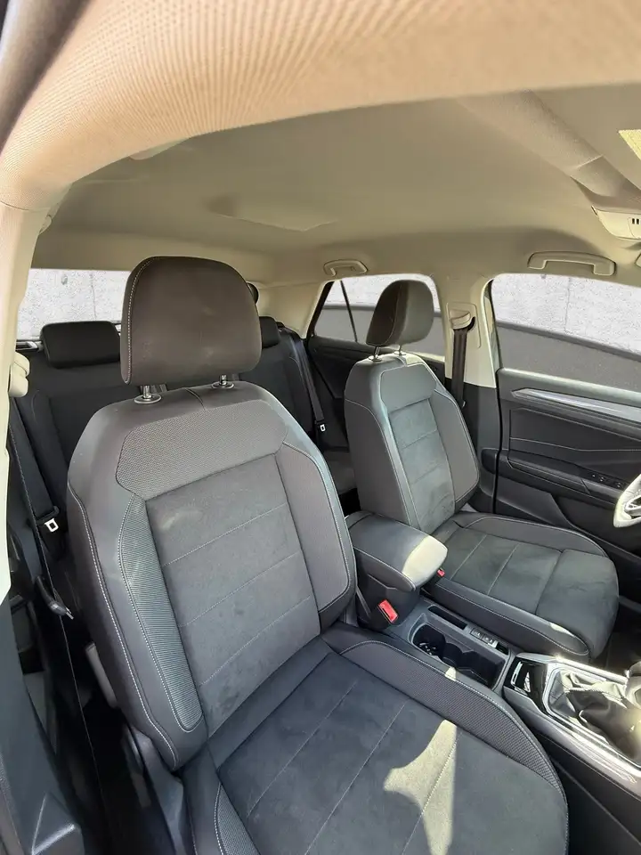 Volkswagen T-Roc Style AHK Carplay DAB Lane Assist Rear View Navi 16