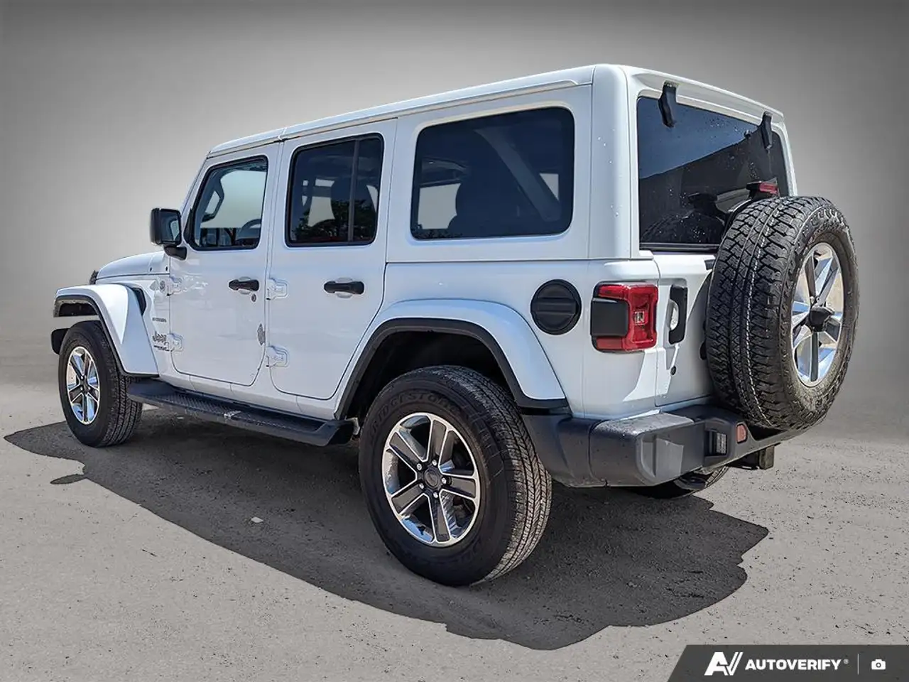 Jeep Wrangler photo Jeep Wrangler