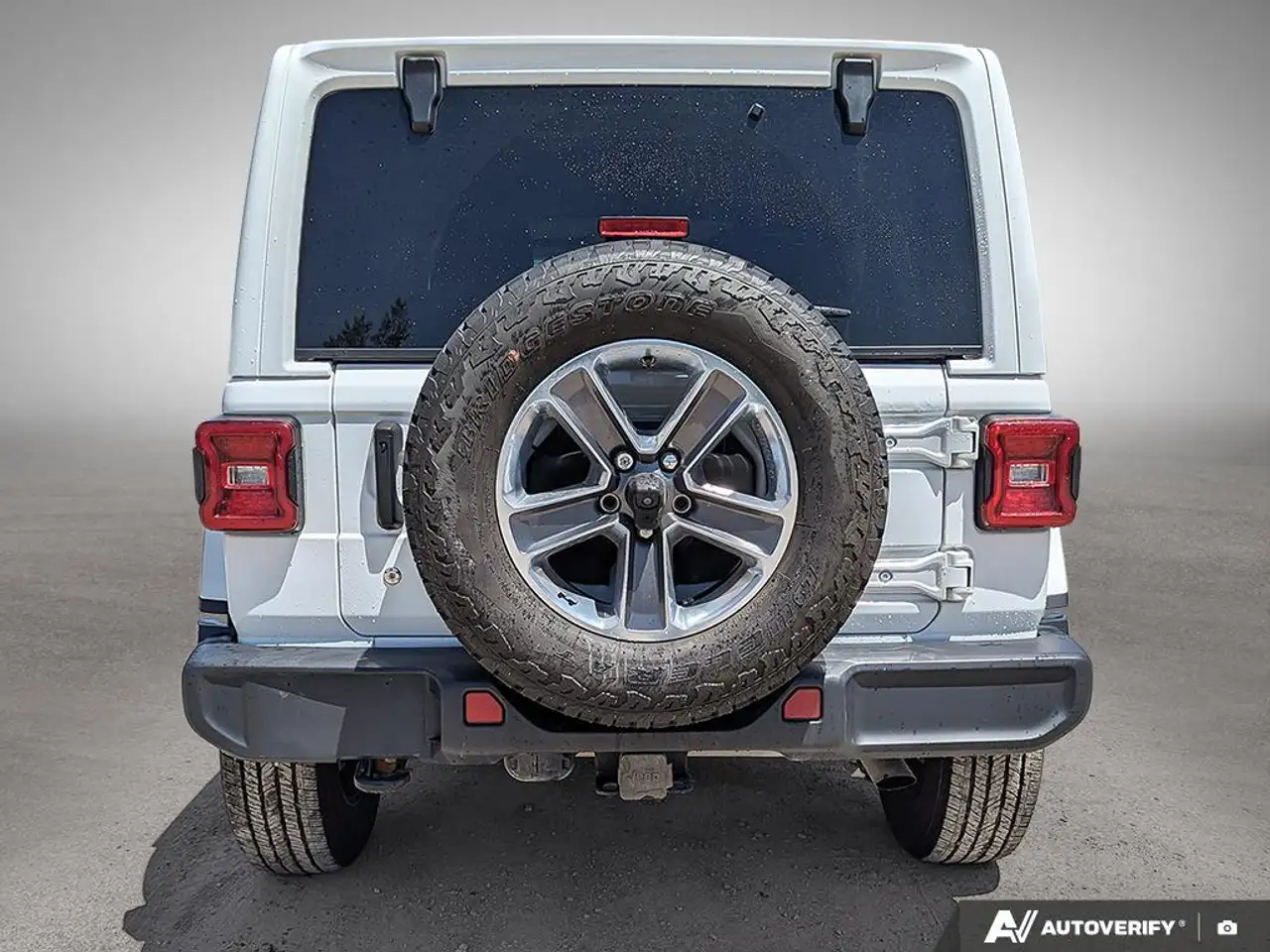 Jeep Wrangler photo Jeep Wrangler
