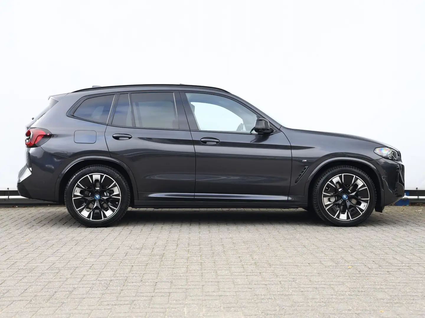 BMW iX3 High Executive 80 kWh 286PK | M-Sport | Panoramada Gris - 2