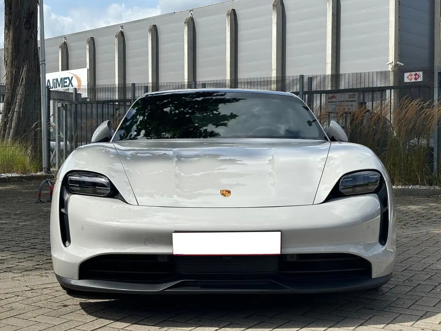 Porsche Taycan - TOUTES LES OPTIONS DU VEHICULE SONT EN IMAGE ! Grijs - 2