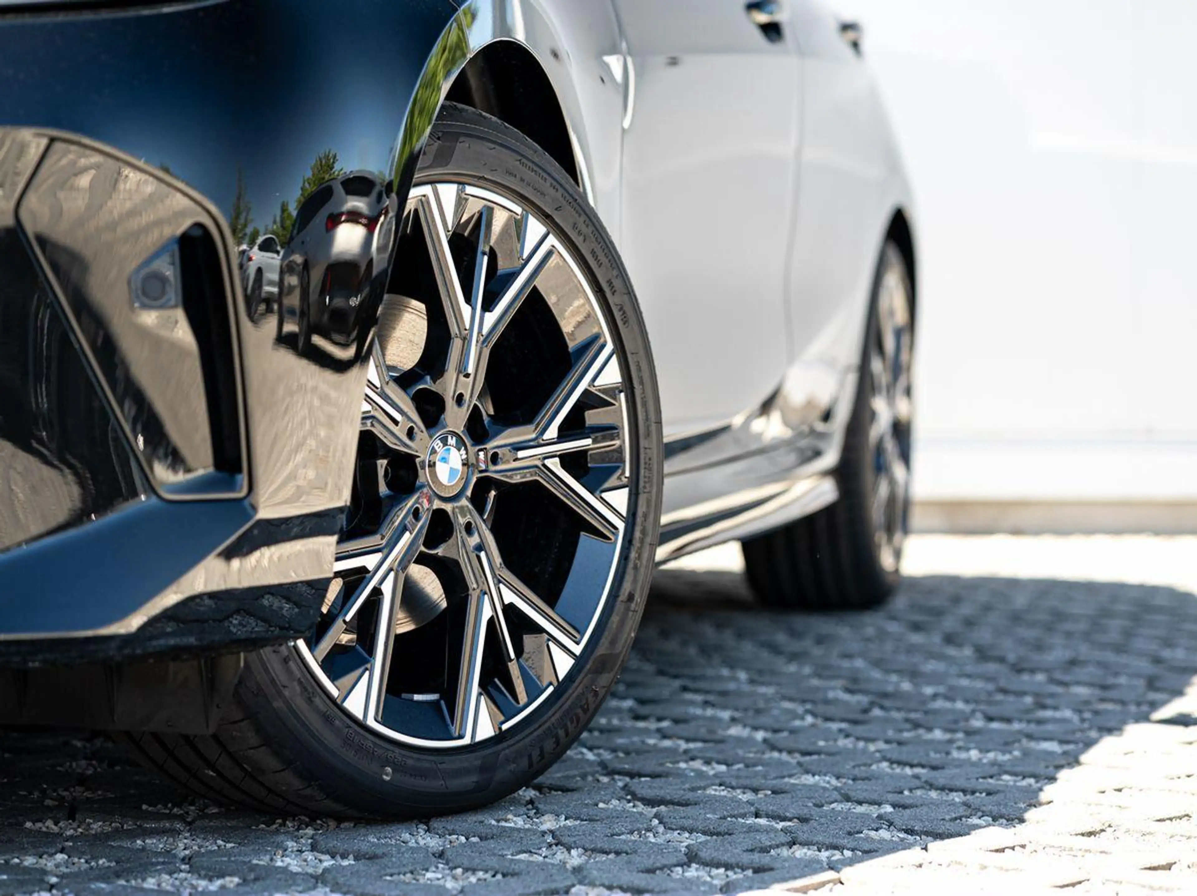 BMW 118 d M Sport PANO aLED KoZg eKlappe Lenkr-Heiz — photo 5
