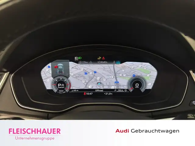 Audi Q5 view 12
