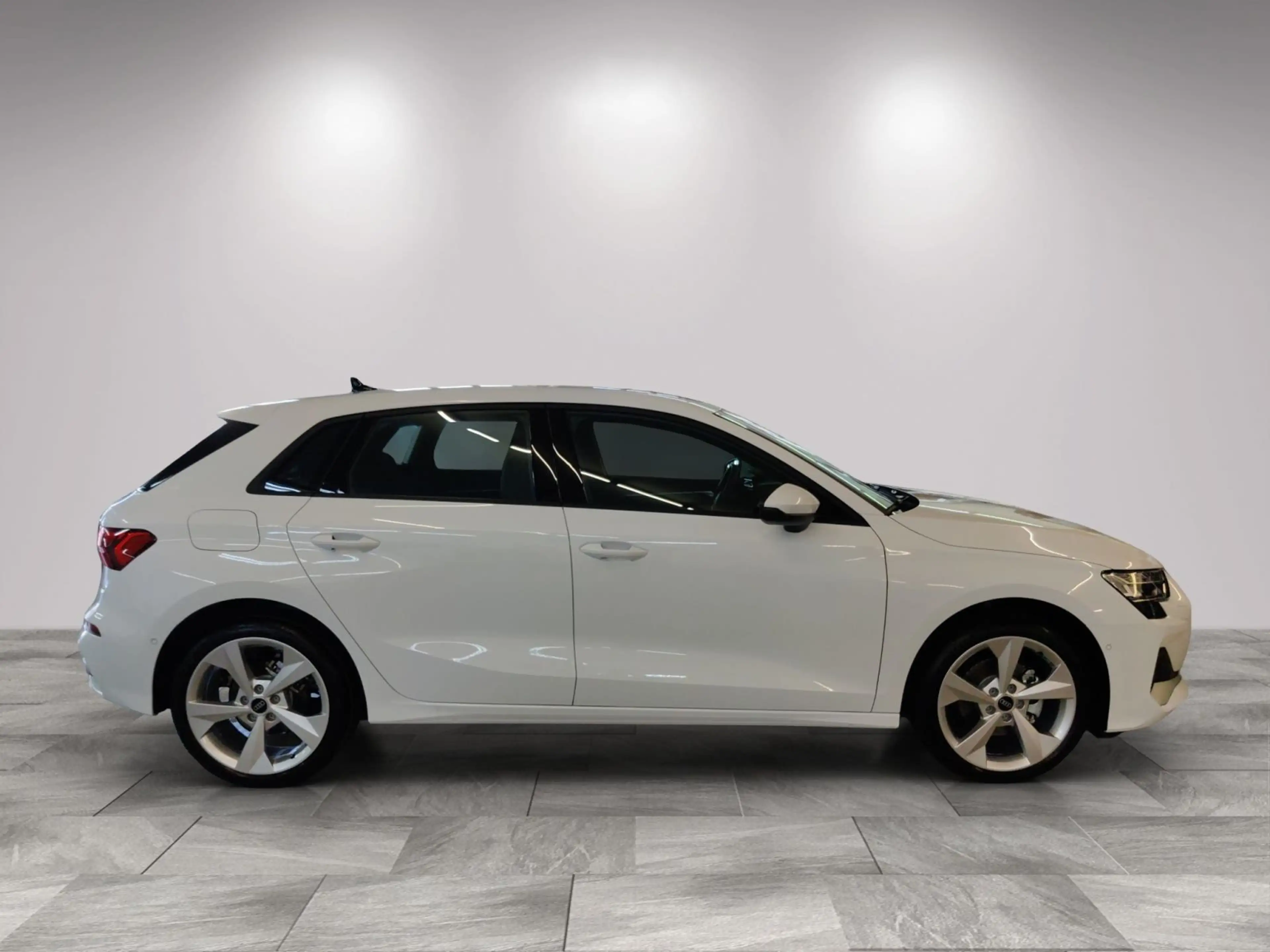 Audi A3 Advanced 1.5 TFSI S-tr/LED/Navi/RFK — photo 5