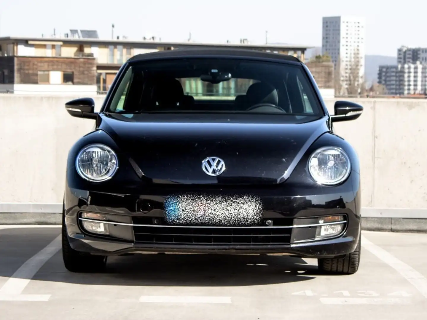 Volkswagen Beetle Cabrio 1.6 TDI Design Schwarz - 1