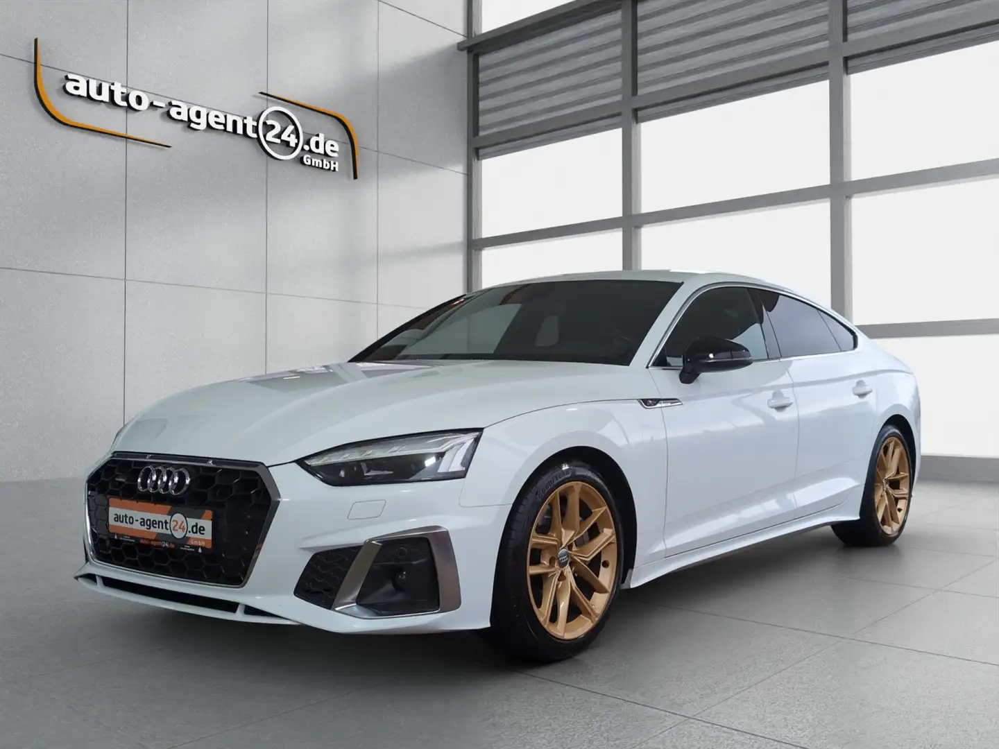 Audi A5 45 TFSI quattro S-Line /Matrix/StHzg/Kamera/AHK Weiß - 2