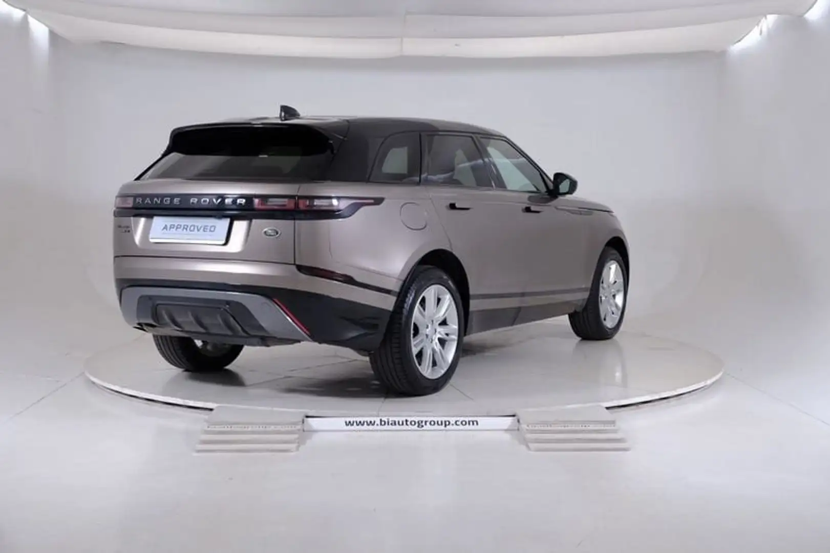 Land Rover Range Rover Velar 2017 Diesel 2.0d i4 R-Dynamic S 240cv auto m Bronzo - 2