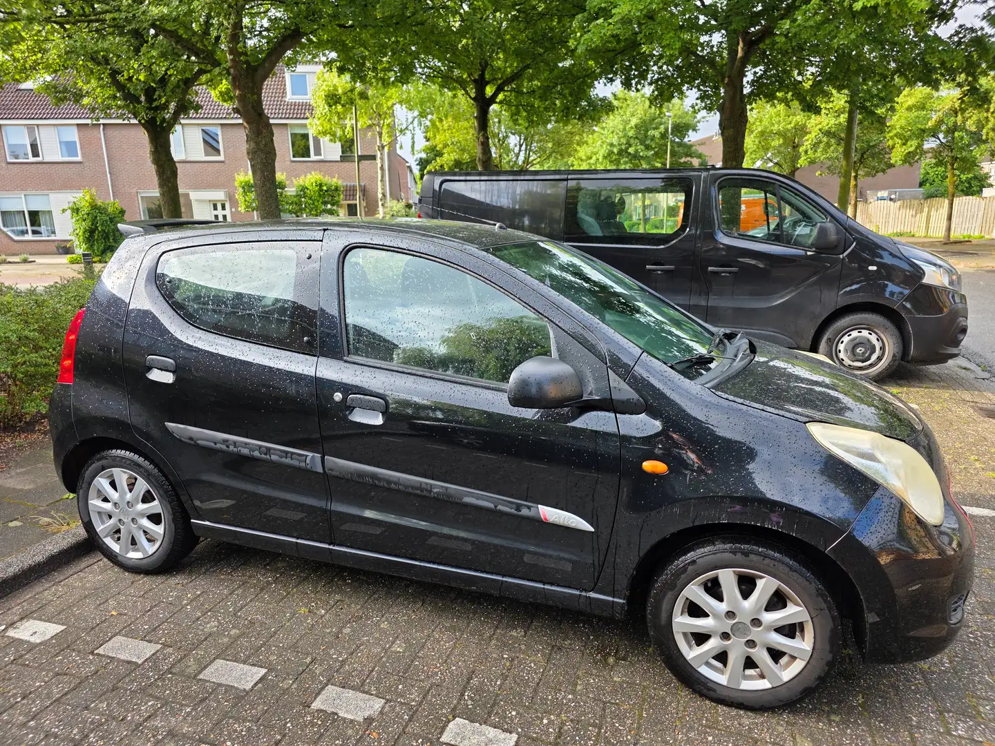 Suzuki Alto Alto 1.0 Comfort Plus Zwart - 1