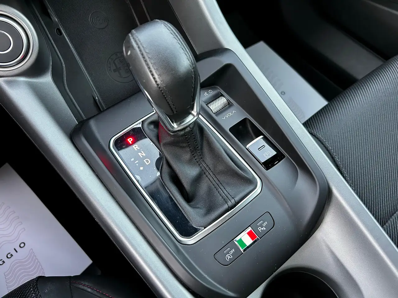 Alfa Romeo Tonale 2023 — фото 25