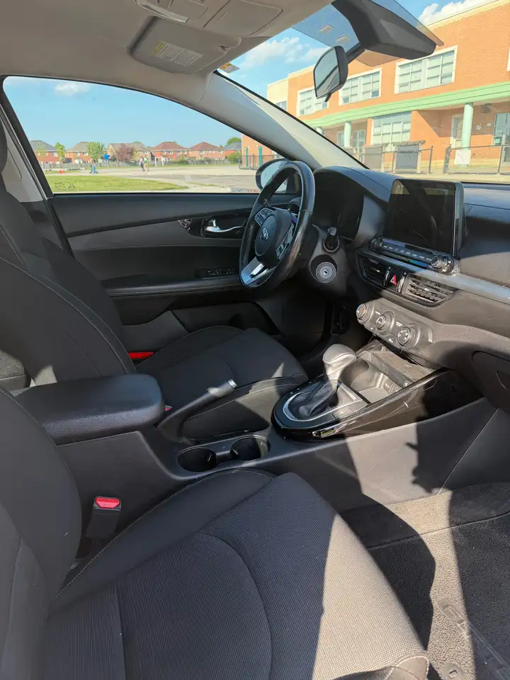 Kia Forte снимка Kia Forte