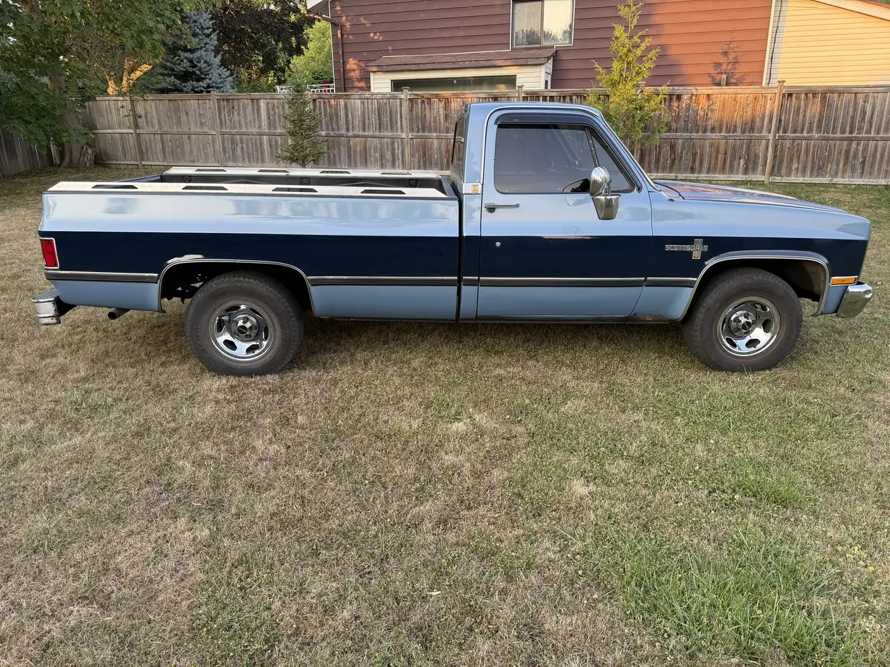 Chevrolet C10 снимка Chevrolet C10