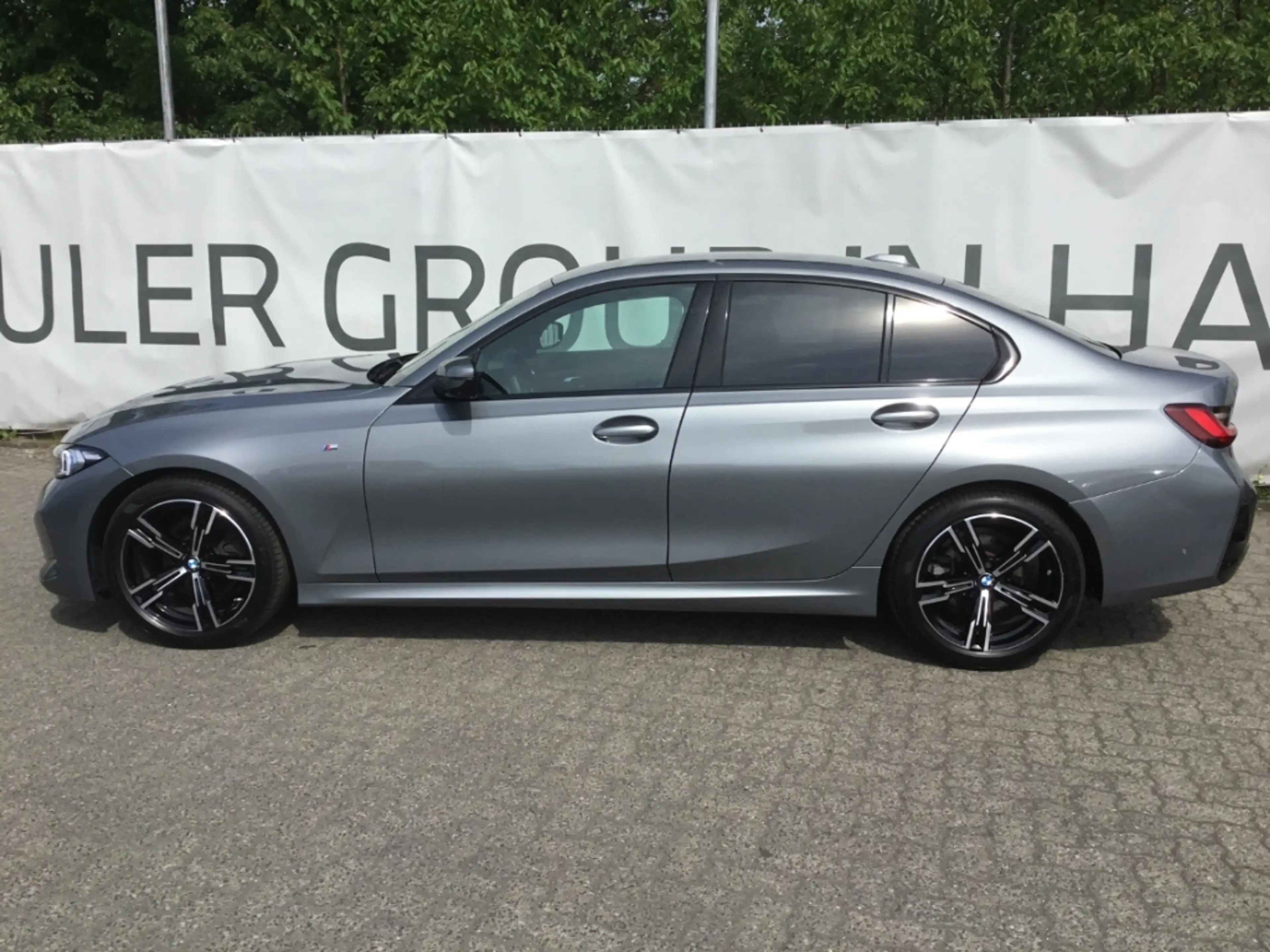 BMW 320 iA Limo M-Sport 18''SR adLED ACC Kamera Driving As — photo 4