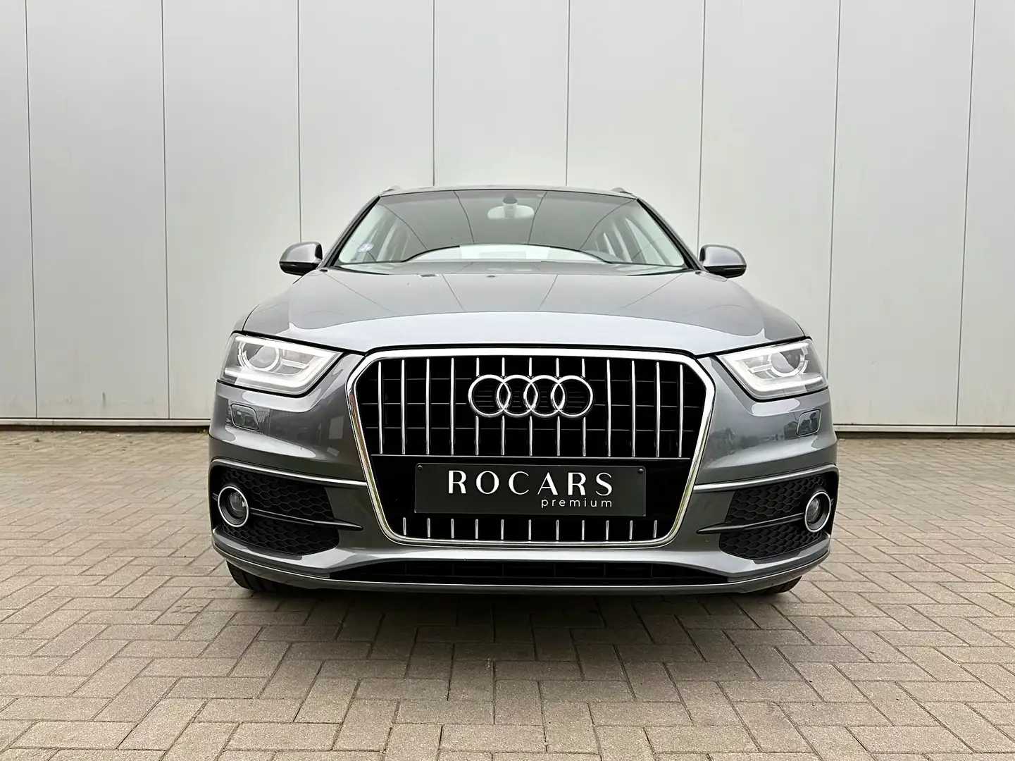 Audi Q3 1.4 TFSI *S LINE* AUTO* GPS* XENON* GARANTIE 1AN Grijs - 2