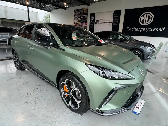 MG MG4 64 kWh XPower véhicule de direction