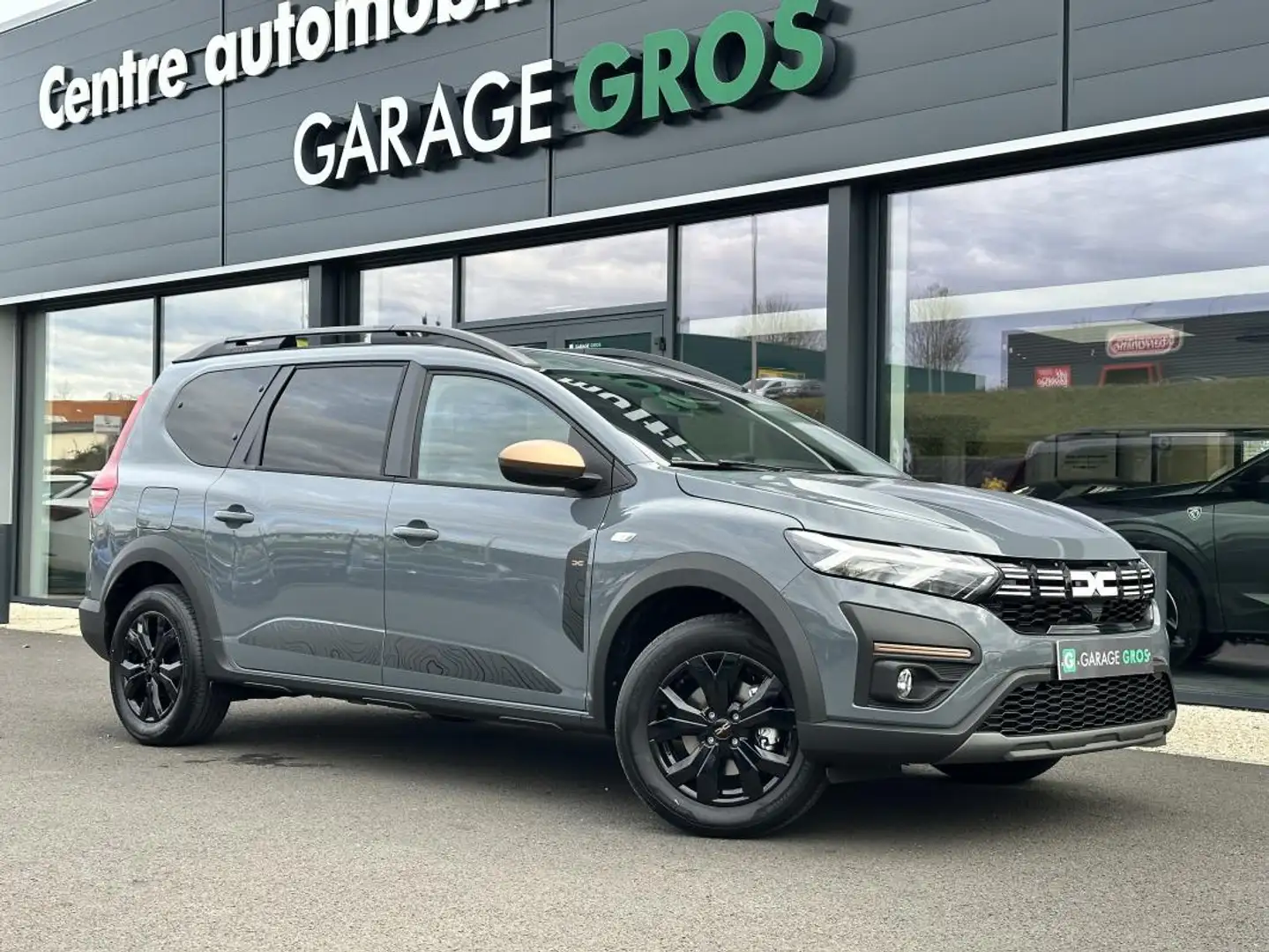 Dacia Jogger ECO-G 100 7 places GSR2 Extreme + Gris - 1