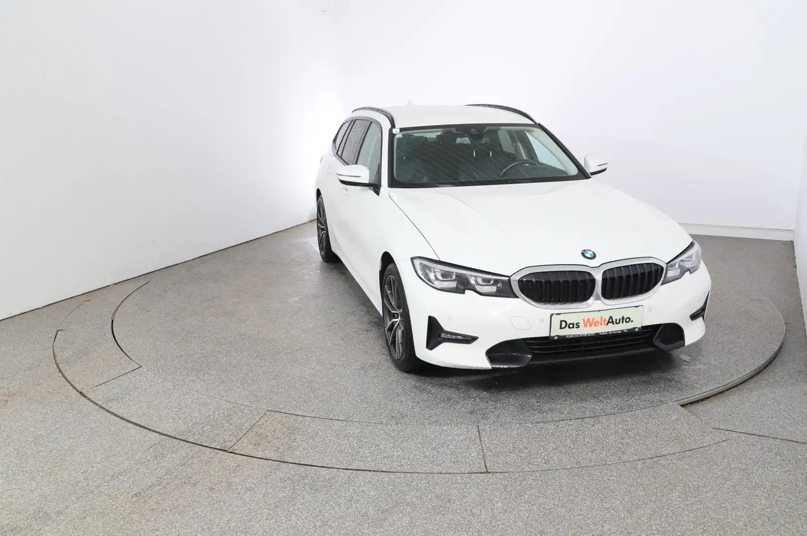 BMW 330 BMW 3 Touring 330i xDrive Sport Line Weiß - 2