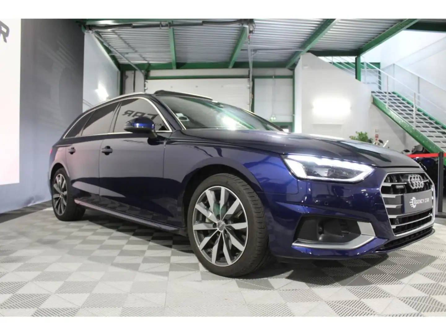 Audi A4 Avus Quattro 2.0 TDI 190 ch - BV S-tronic - Suivi Blau - 2