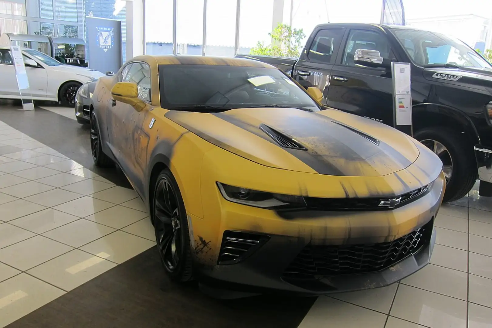 Chevrolet Camaro 2,0 Turbo Coupe EINZELSTÜCK Amarillo - 2