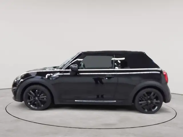 Mini Convertible view 6