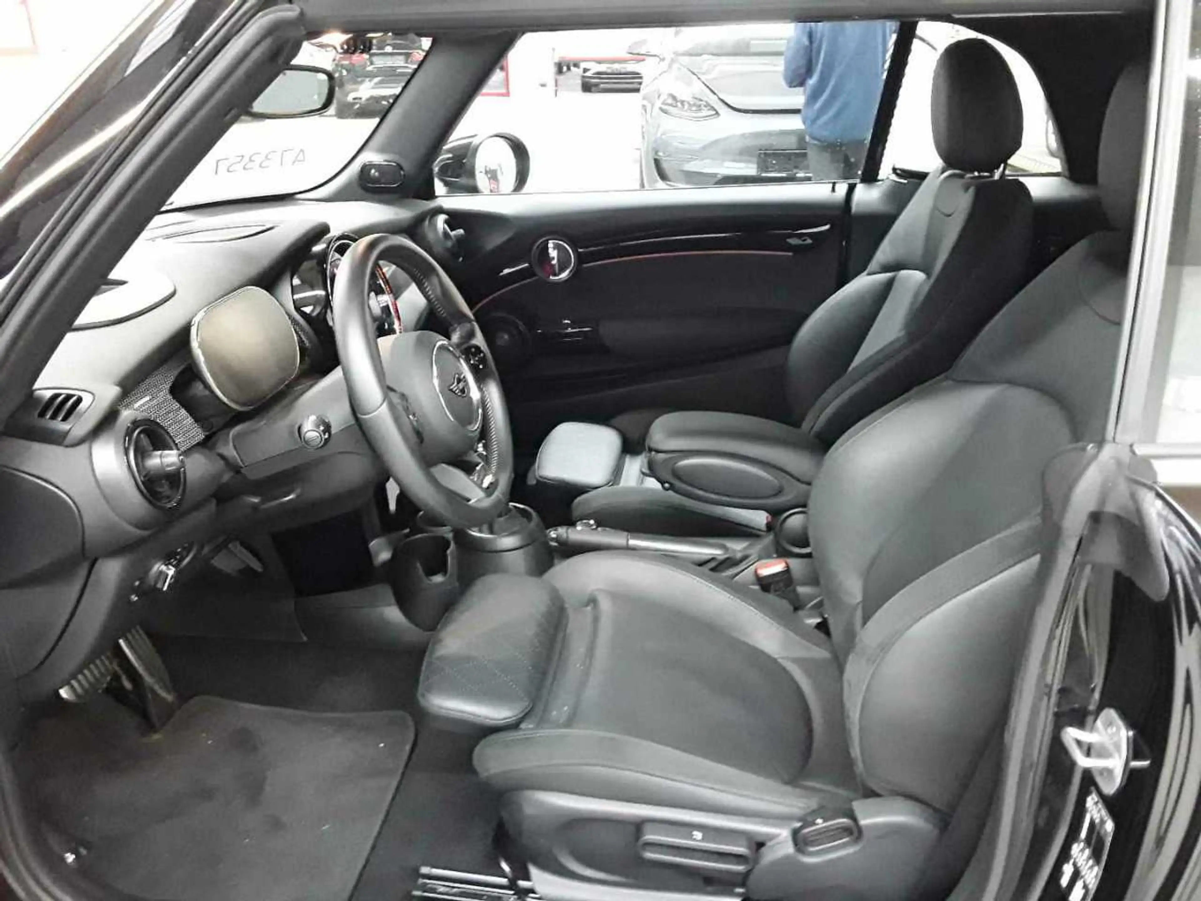 MINI Cooper Cabrio Mini Cooper Cabrio Aut. JCW Trim Navi Leder — photo 7