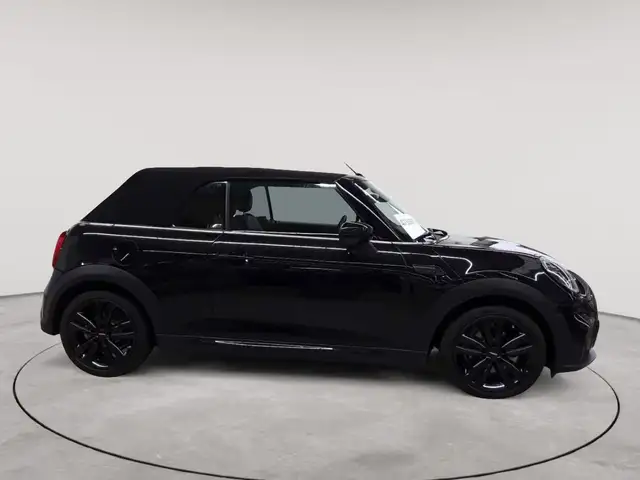 Mini Convertible view 3