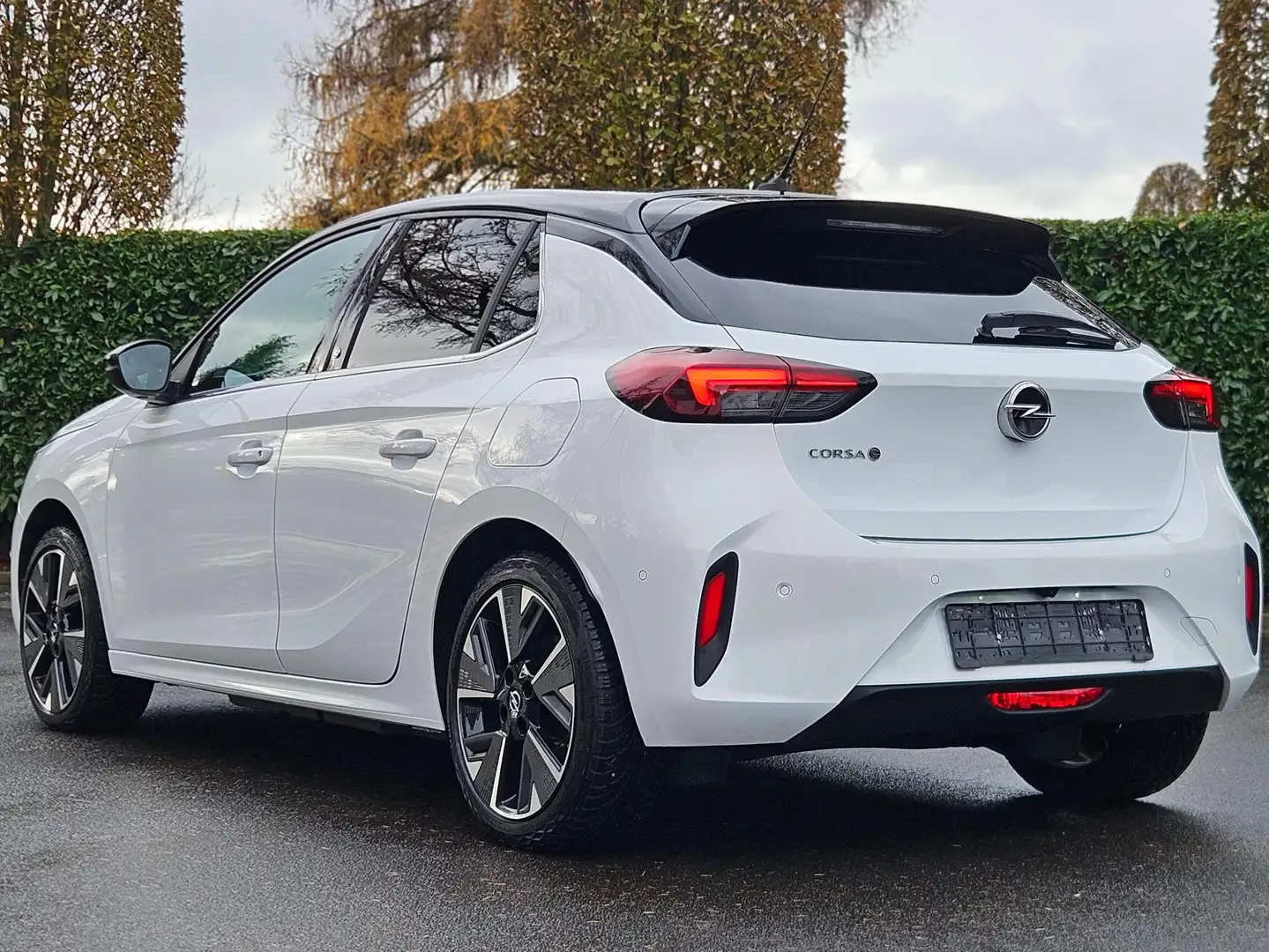 Opel Corsa-e GS-Ultimate Park&Go Premium Navi ACC Winterpaket Blanc - 2