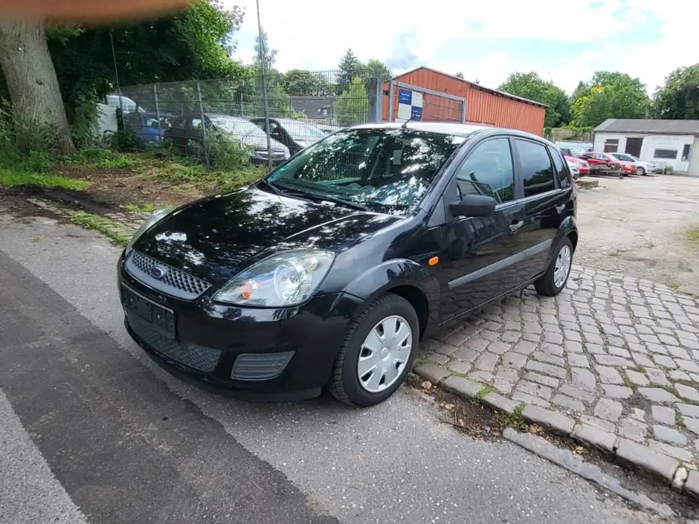 Ford Fiesta Fun X - 2