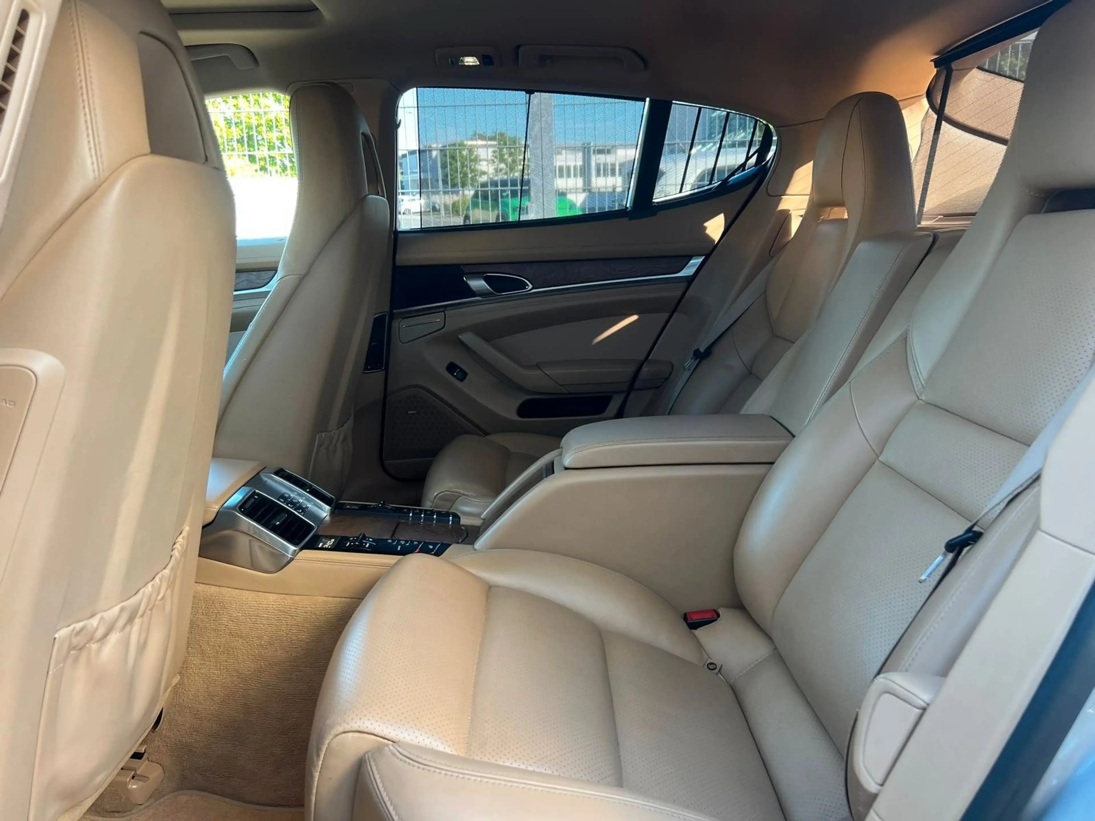 Porsche Panamera Diesel — photo 11