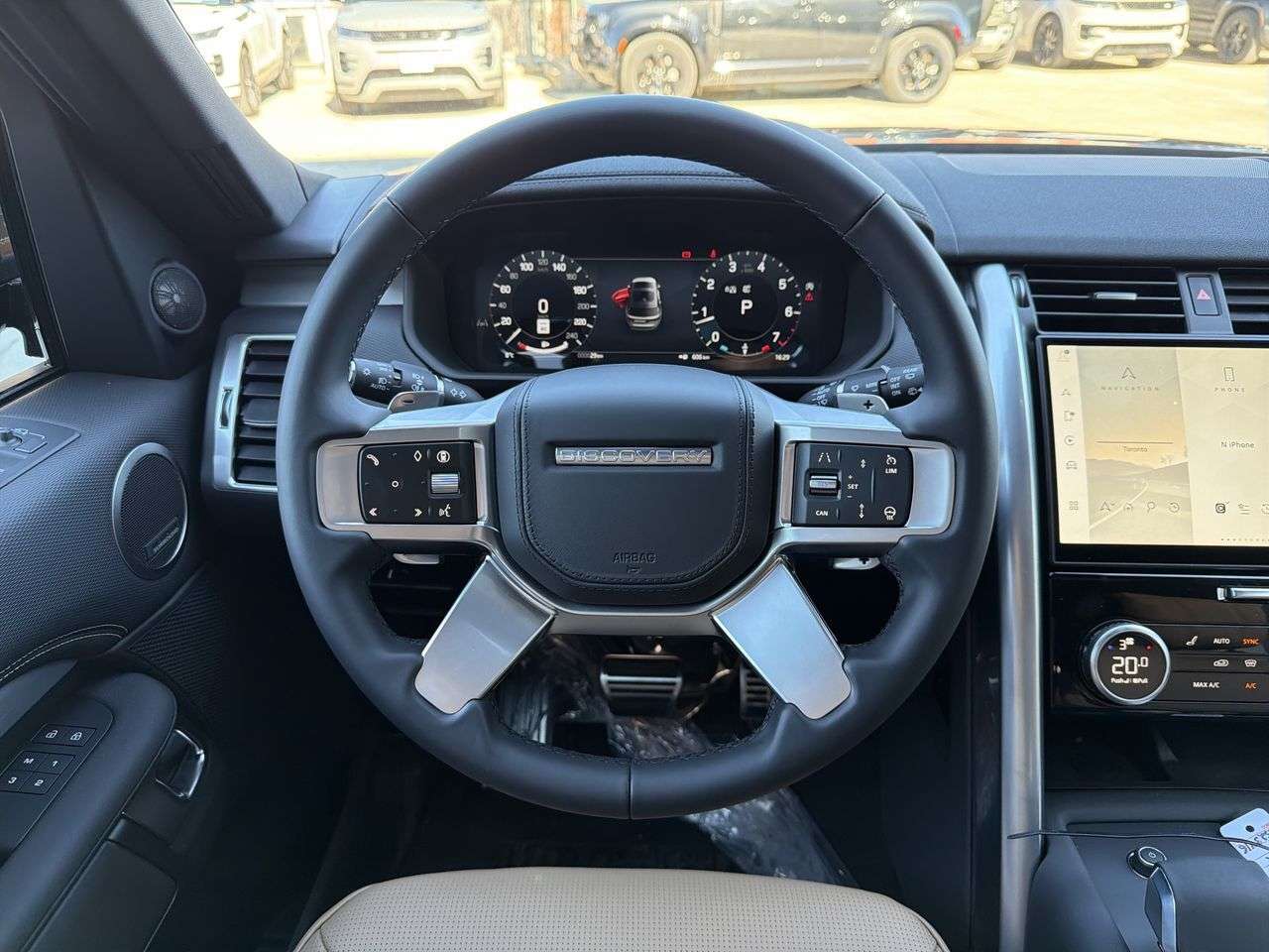 2026 Land Rover Discovery P300 Dynamic SE thumb 11