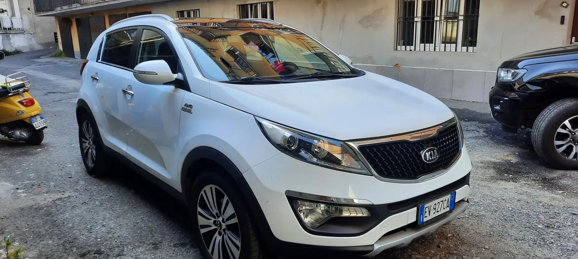 Kia Sportage Sportage III 2010 2.0 crdi Rebel Awd 184cv Bianco - 1