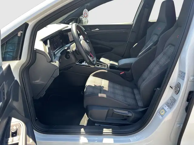 Volkswagen Golf view 8