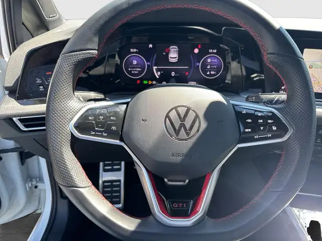 Volkswagen Golf view 9