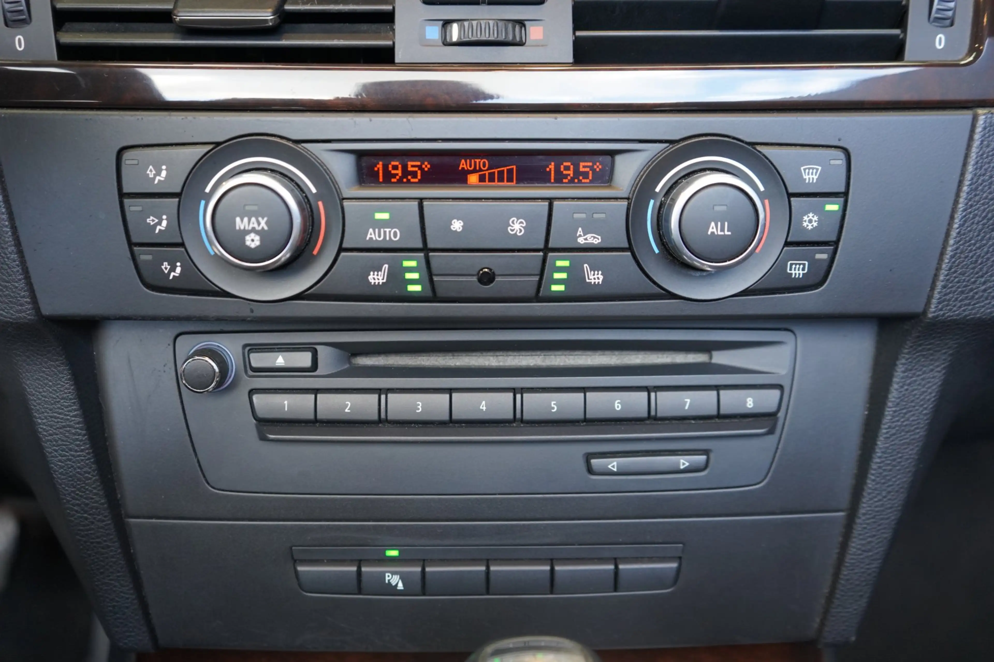 BMW 325 3-serie Cabrio 325i High Executive | AUT | NAVI | — photo 24
