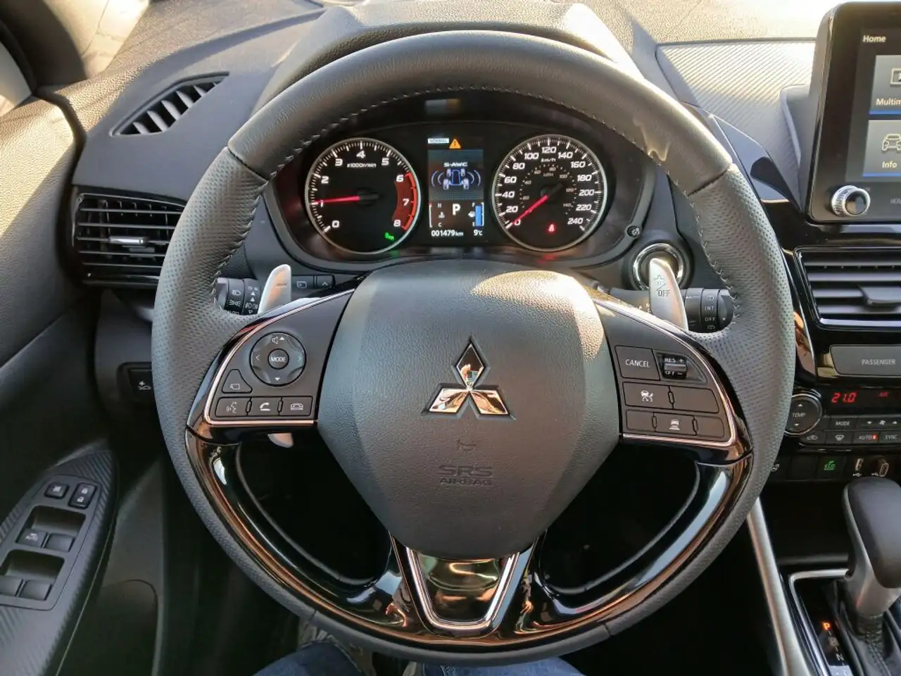 Mitsubishi Eclipse Cross снимка Mitsubishi Eclipse Cross