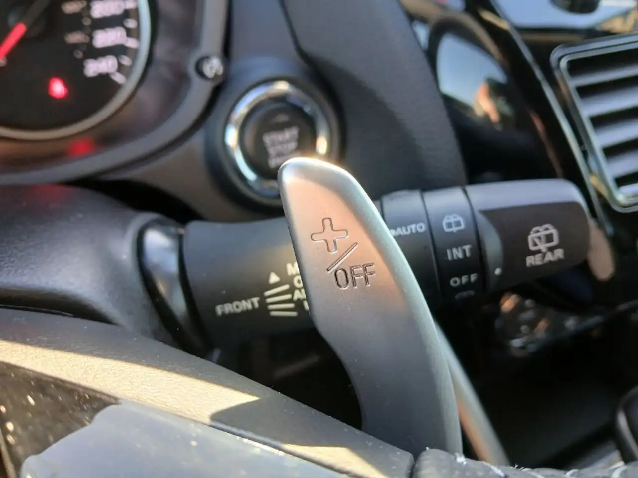 Mitsubishi Eclipse Cross снимка Mitsubishi Eclipse Cross