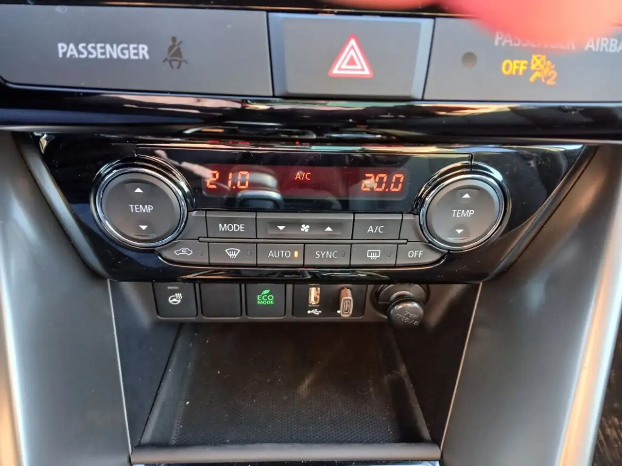 Mitsubishi Eclipse Cross снимка Mitsubishi Eclipse Cross