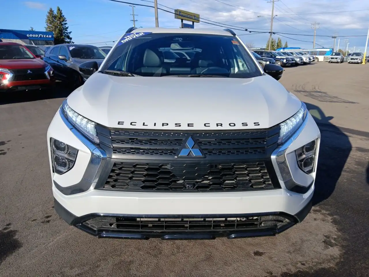 Mitsubishi Eclipse Cross снимка Mitsubishi Eclipse Cross