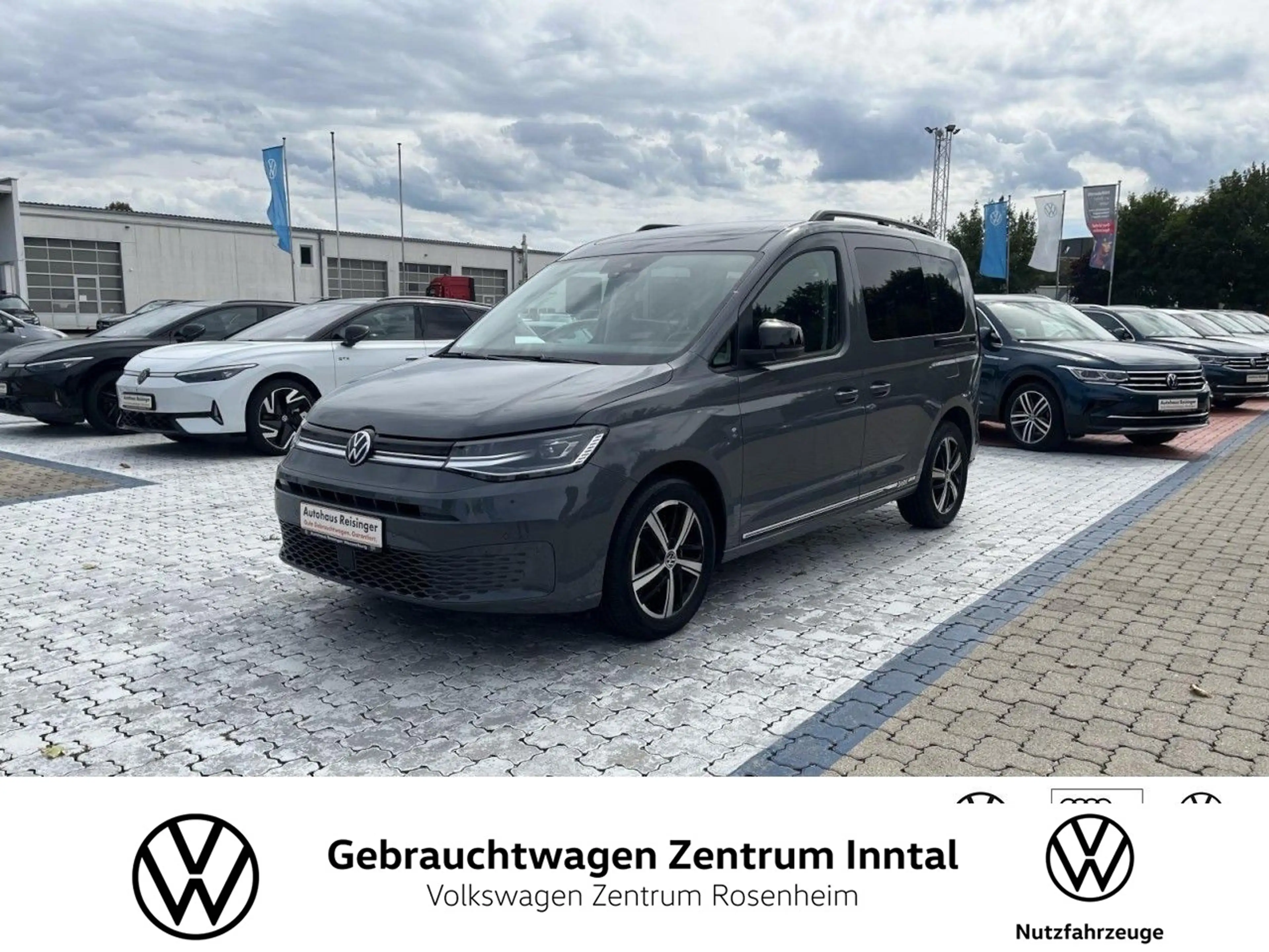 Volkswagen Caddy 2.0 TDI Dark Label DSG (LED+Panorama+PDC)
