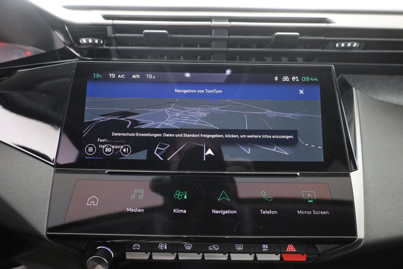 Peugeot 408 1.2 Hybrid 145 Aut. LED ACC Navi — photo 11