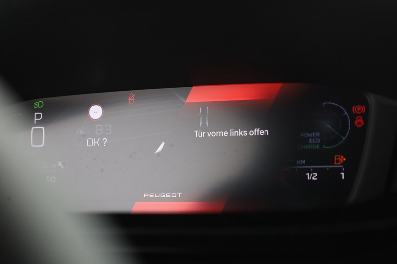 Peugeot 408 1.2 Hybrid 145 Aut. LED ACC Navi — photo 16