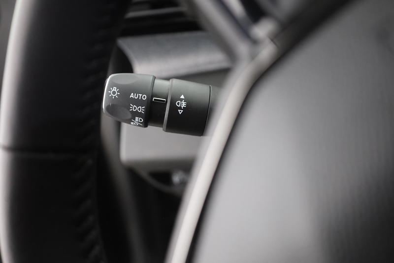 Peugeot 408 1.2 Hybrid 145 Aut. LED ACC Navi — photo 17