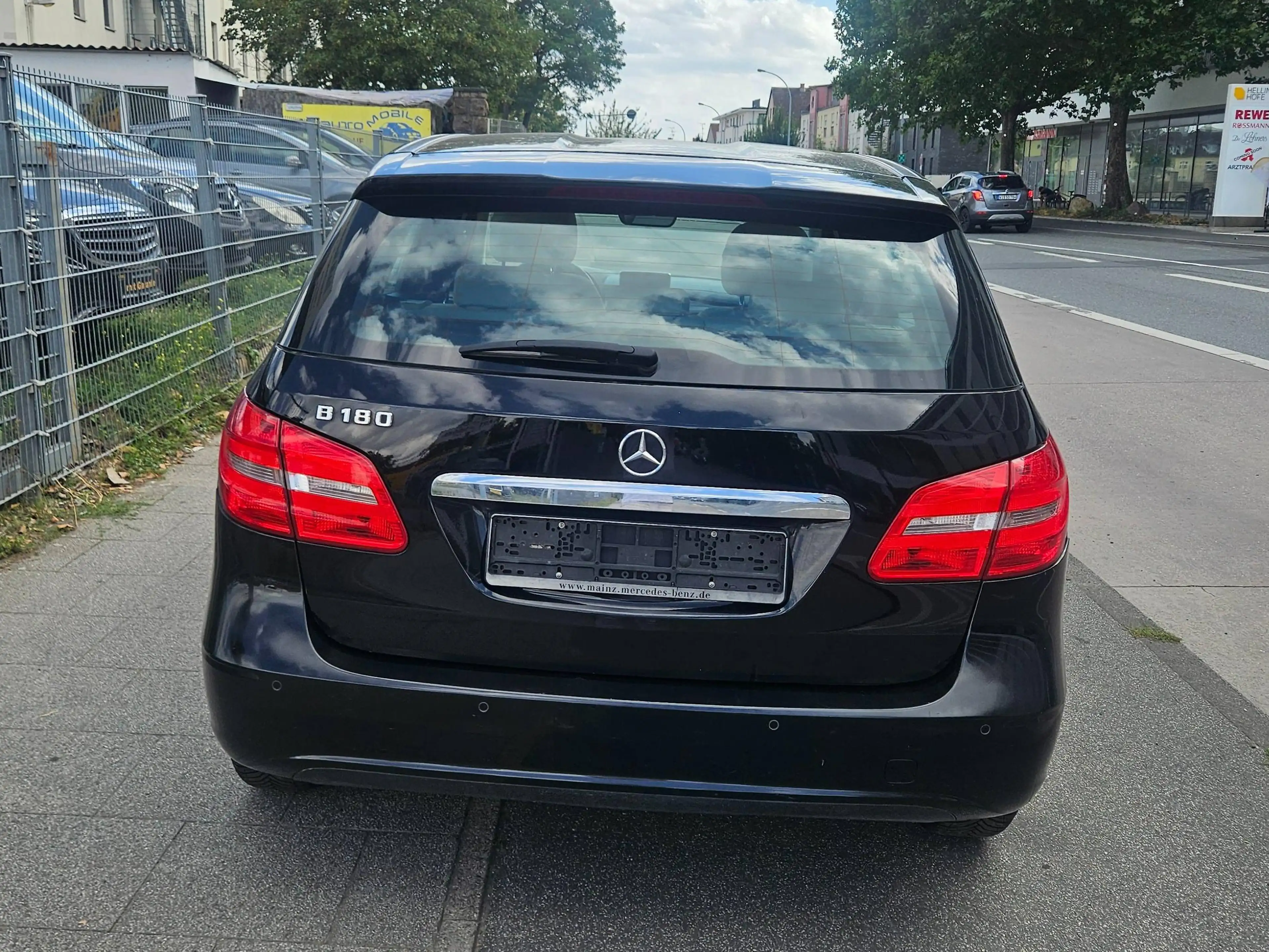 Mercedes-Benz B 180 B-Klasse BlueEFFICIENCY EDITION 1 — photo 7