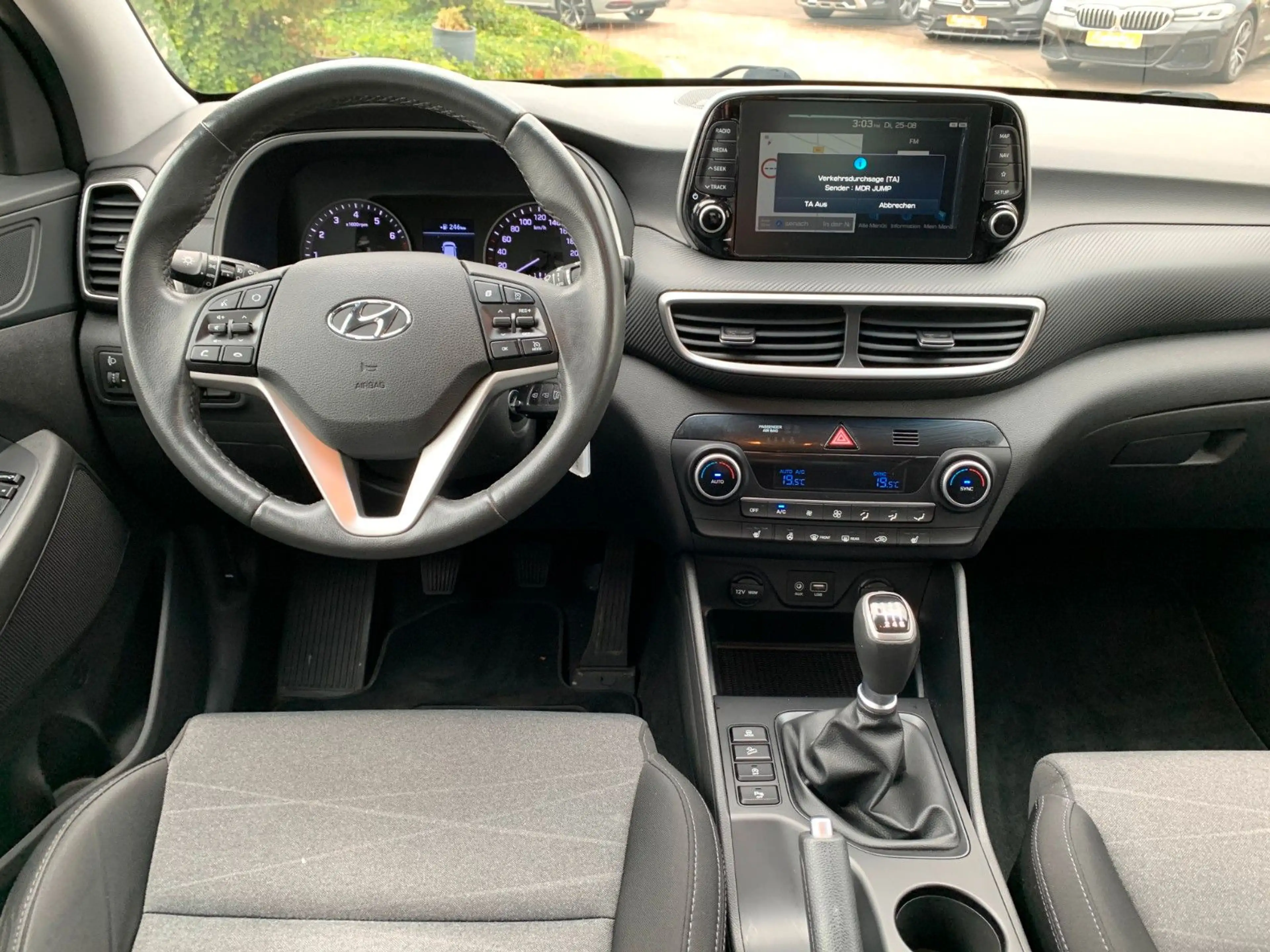 Hyundai TUCSON 1.6T-GDI 2WD AHK+Navi+Sitz-Lenkhzg+Kamera — photo 11